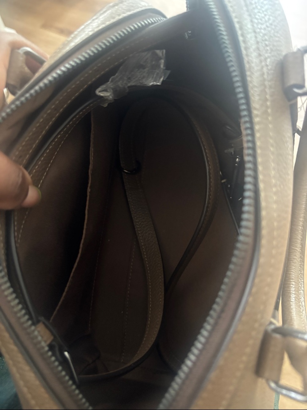 Coach Pebbled Leather Satchel in Taupe Brown


New / unpackaged / no tags - Picture 6 of 7